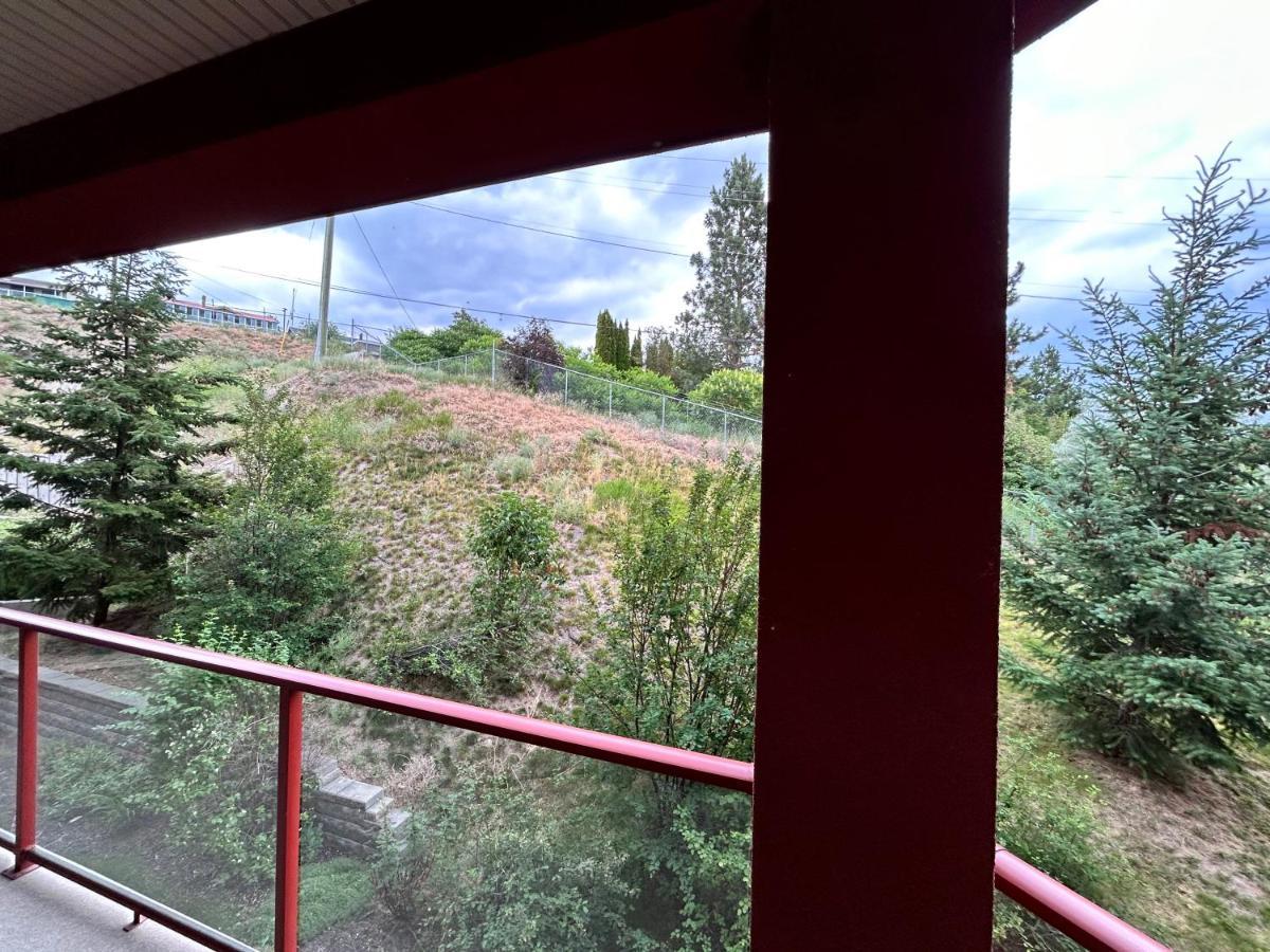 Stay In The Okanagan - Copper Sky, West Kelowna Exterior foto